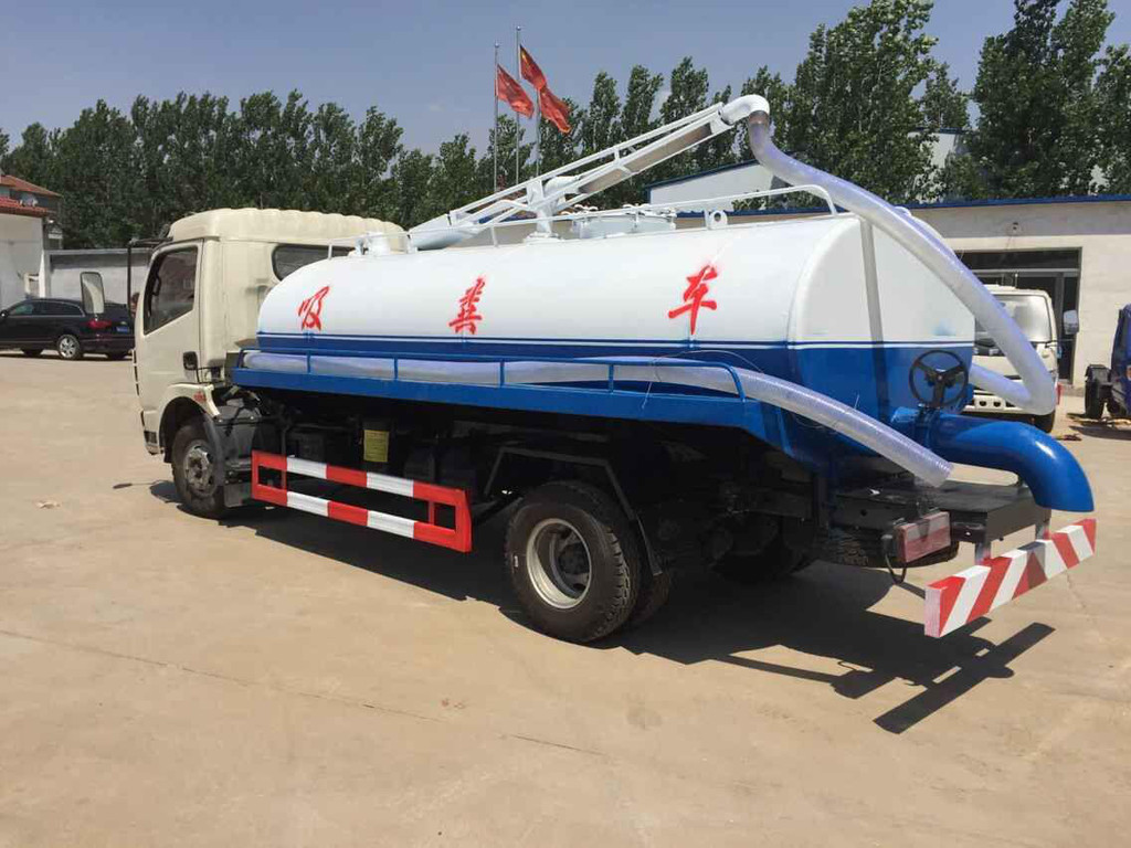 孝義藍(lán)牌吸糞車(chē)價(jià)格如何？看準(zhǔn)這些優(yōu)勢(shì)讓環(huán)衛(wèi)作業(yè)“凈”善“金”美